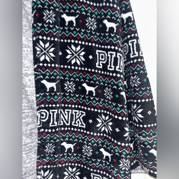 PINK Victoria's Secret Festive Black and White Robe - Picture 5 of 6